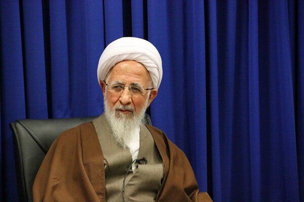 آیت الله جوادی آملی: قوانین اصلاح و جلوی اختلاسگران گرفته شود آیت الله جوادی آملی: قوانین اصلاح و جلوی اختلاسگران گرفته شود