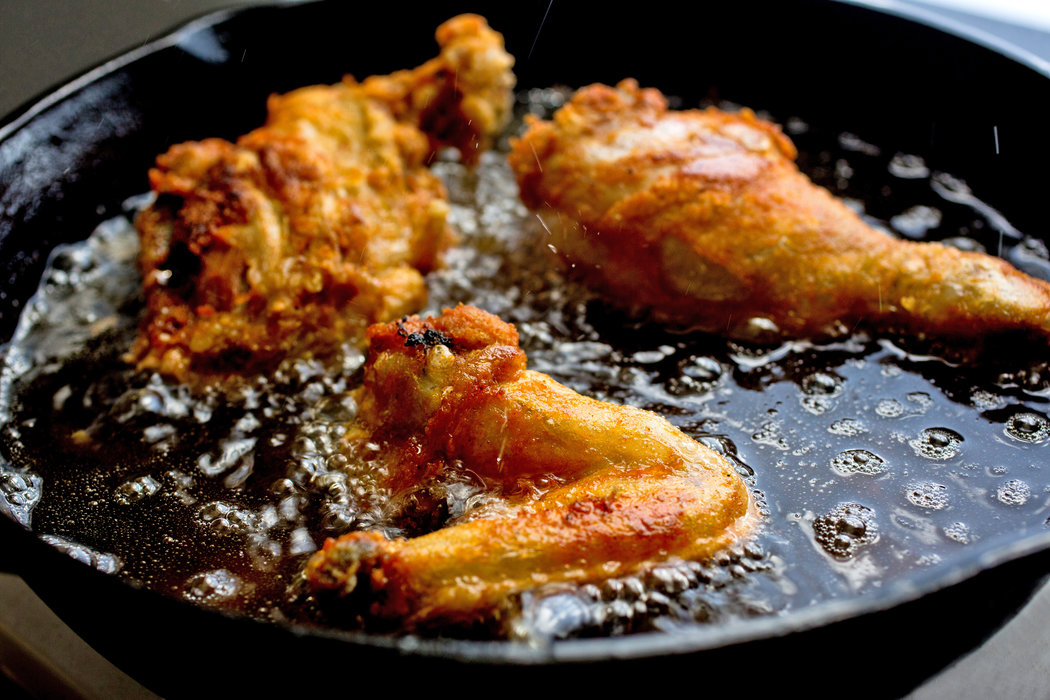 خوردن این غذاها در زمان آلودگی هوا ممنوع! خوردن این غذاها در زمان آلودگی هوا ممنوع!