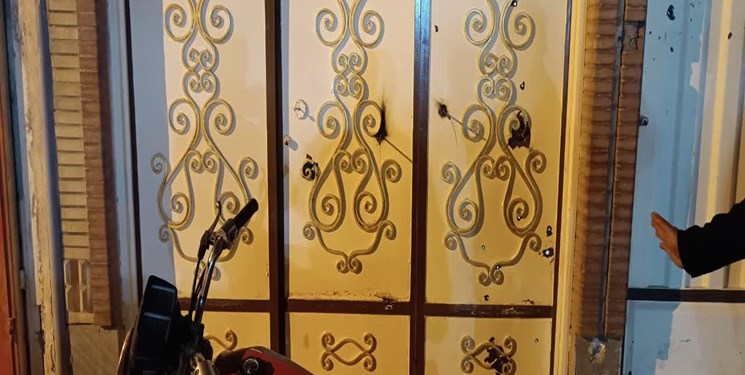 دفتر امام جمعه شادگان هدف شلیک گلوله قرار گرفت دفتر امام جمعه شادگان هدف شلیک گلوله قرار گرفت