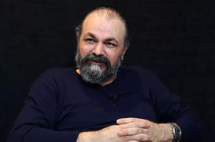 سرنوشت نامشخص واردات خودرو؛ آرزو درمانی خودرویی یا توزیع گسترده رانت سرنوشت نامشخص واردات خودرو؛ آرزو درمانی خودرویی یا توزیع گسترده رانت