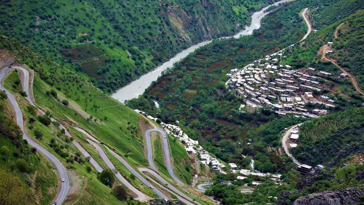 سربالایی را با دنده چند بریم؟ / اصول تعویض دنده در سربالایی ها + عکس سربالایی را با دنده چند بریم؟ / اصول تعویض دنده در سربالایی ها + عکس