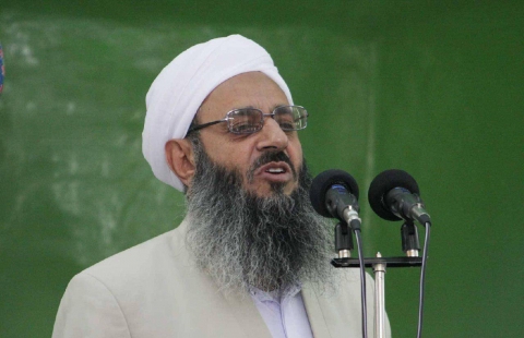 مولوی عبدالحمید: برای حادثه زاهدان و خاش مسئولان تسلیت نگفتند / کشته شدگان بی گناه حوادث زاهدان شهیدند مولوی عبدالحمید: برای حادثه زاهدان و خاش مسئولان تسلیت نگفتند / کشته شدگان بی گناه حوادث زاهدان شهیدند
