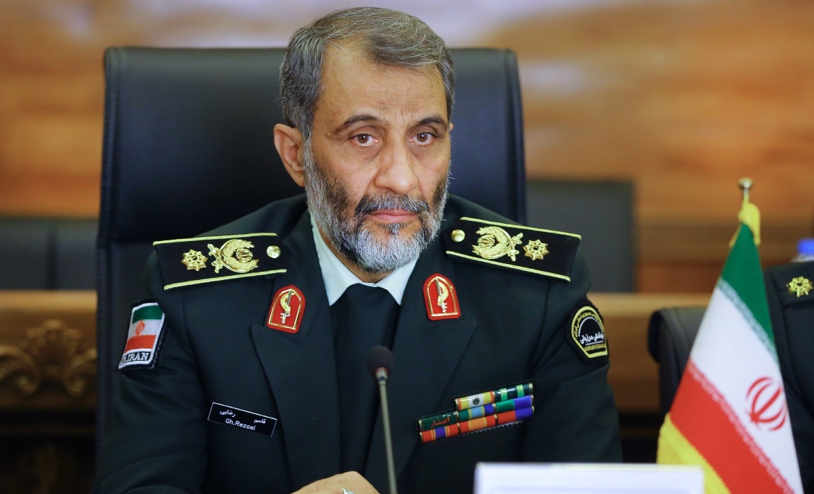 جانشین فرمانده انتظامی کشور: با کسانی که بخواهند هنجارها را زیر پا بگذارند برخورد قاطع میکنیم جانشین فرمانده انتظامی کشور: با کسانی که بخواهند هنجارها را زیر پا بگذارند برخورد قاطع میکنیم