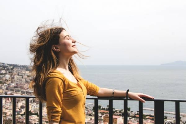 چگونه نشاط و شادابی را در زندگی حس کنیم؟ چگونه نشاط و شادابی را در زندگی حس کنیم؟