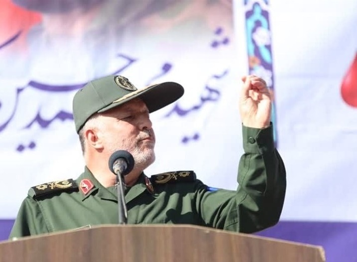 فرمانده سپاه اصفهان: با شکست رژیم اسرائیل، نخست وزیر آن ها را کت بسته و قلاده به گردن به ایران خواهیم آورد فرمانده سپاه اصفهان: با شکست رژیم اسرائیل، نخست وزیر آن ها را کت بسته و قلاده به گردن به ایران خواهیم آورد