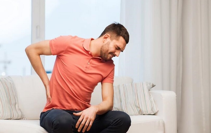 آیا بی تحرکی در بروز کمردرد موثر است؟ آیا بی تحرکی در بروز کمردرد موثر است؟