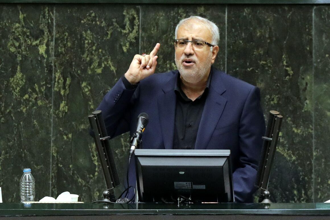 طرح سوال از وزیر نفت کلید خورد طرح سوال از وزیر نفت کلید خورد