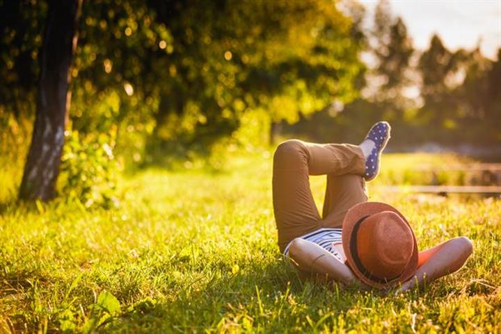 بی خیالی چیست؟ / آیا بی خیالی میتواند ما را از رنج نجات دهد؟ بی خیالی چیست؟ / آیا بی خیالی میتواند ما را از رنج نجات دهد؟