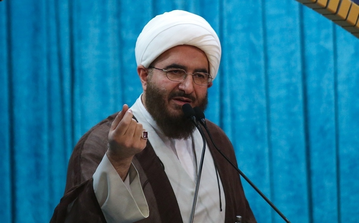 امام جمعه موقت تهران: با ساختن ایران قوی از دشمن انتقام می گیریم / هیچ کس نباید با امنیت کشور بازی کند امام جمعه موقت تهران: با ساختن ایران قوی از دشمن انتقام می گیریم / هیچ کس نباید با امنیت کشور بازی کند