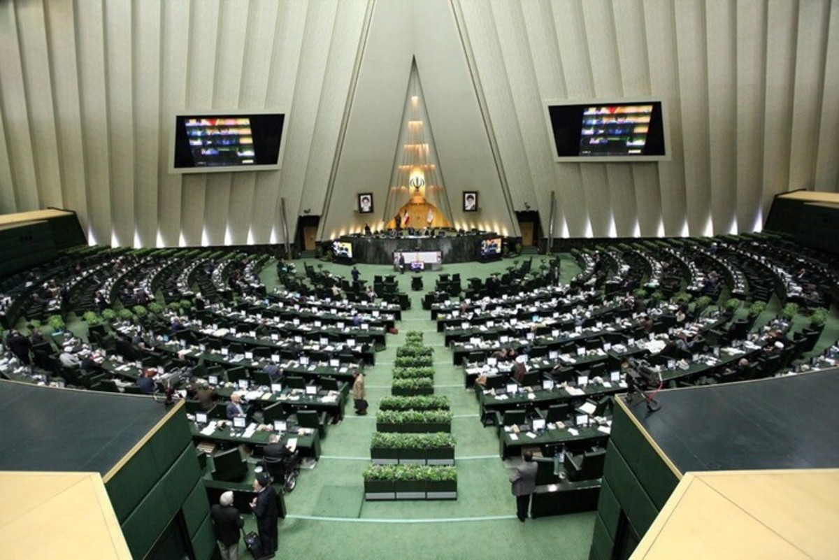 طرح مجلس برای ممنوع الخروجی دانشجویان هنجارشکن طرح مجلس برای ممنوع الخروجی دانشجویان هنجارشکن
