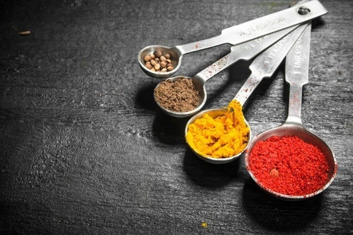 افزودن این ادویه به آب خاصیت ضد التهابی دارد! افزودن این ادویه به آب خاصیت ضد التهابی دارد!