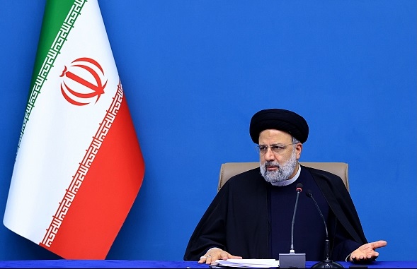 رییسجمهور: چرا قراردادهای اقتصادی علنی نباشد؟ چه چیز پنهانی دارد؟ رییسجمهور: چرا قراردادهای اقتصادی علنی نباشد؟ چه چیز پنهانی دارد؟