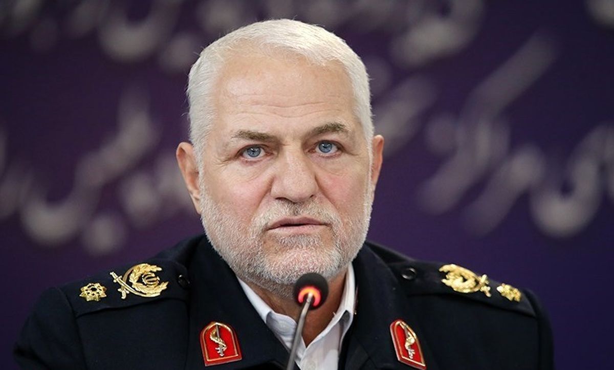 سردار هادیانفر: با دو پیشنهاد وزارت صمت برای اسقاط خودرو مخالفت کردیم/ ۸۰ درصد ناوگان مسافربری شهرها در سن فرسودگی است سردار هادیانفر: با دو پیشنهاد وزارت صمت برای اسقاط خودرو مخالفت کردیم/ ۸۰ درصد ناوگان مسافربری شهرها در سن فرسودگی است