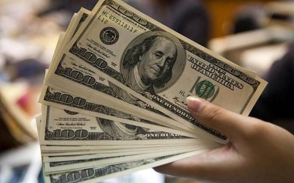ریسک خرید دلار حداکثری شد / احتمالا قیمت دلار به کانال ۳۵ هزار تومان بازگردد ریسک خرید دلار حداکثری شد / احتمالا قیمت دلار به کانال ۳۵ هزار تومان بازگردد