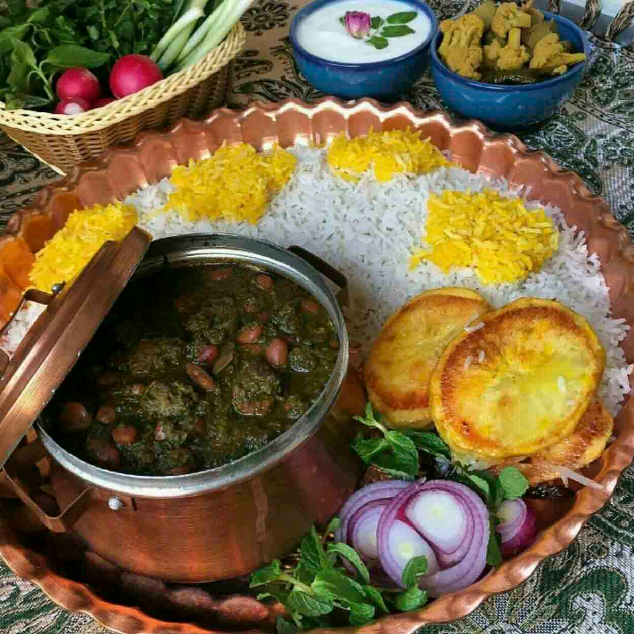 اسرار آشپزی؛ برای رفع بوی سوختگی قرمه سبزی از این ترفند استفاده کن! اسرار آشپزی؛ برای رفع بوی سوختگی قرمه سبزی از این ترفند استفاده کن!