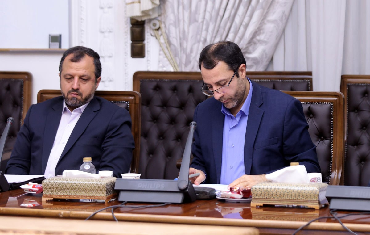 تاثیر فیلم قدیمی بایدن بر انتظارات تورمی بیشتر از خاندوزی و صالح آبادی است؟! / چرا دولت سیزدهم در آمار خود روستاییان را حساب نمی کند؟ تاثیر فیلم قدیمی بایدن بر انتظارات تورمی بیشتر از خاندوزی و صالح آبادی است؟! / چرا دولت سیزدهم در آمار خود روستاییان را حساب نمی کند؟