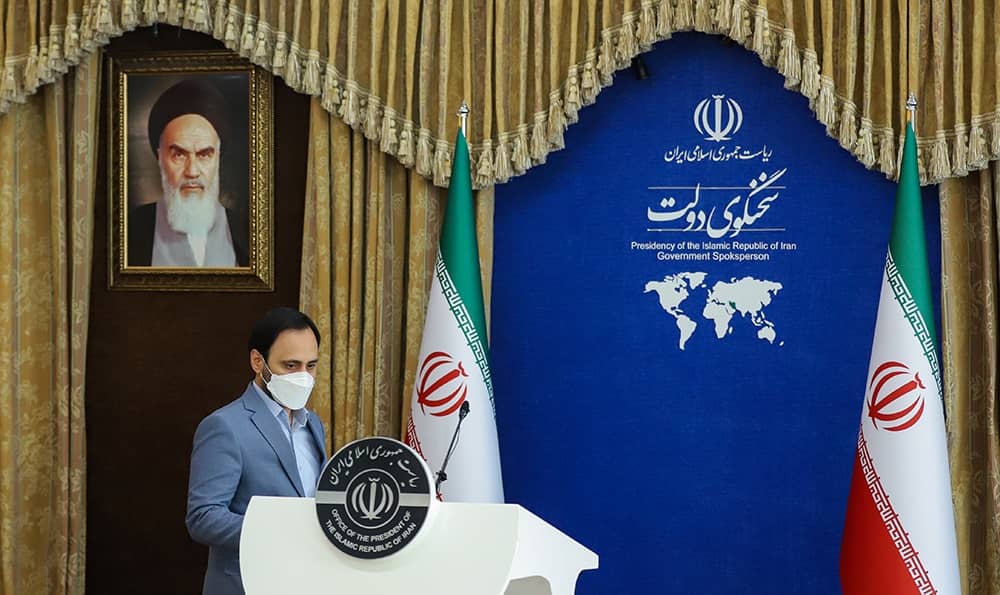 سخنگوی دولت: هرگونه همکاری با رسانه های معاند در حکم مشارکت در اقدام تروریستی است / دولت تمام قد پشتیبان تیم ملی است سخنگوی دولت: هرگونه همکاری با رسانه های معاند در حکم مشارکت در اقدام تروریستی است / دولت تمام قد پشتیبان تیم ملی است