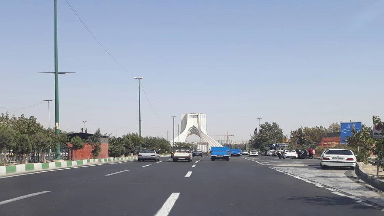 چرا خط کشی بزرگراه های تهران زود خراب می شود؟ چرا خط کشی بزرگراه های تهران زود خراب می شود؟