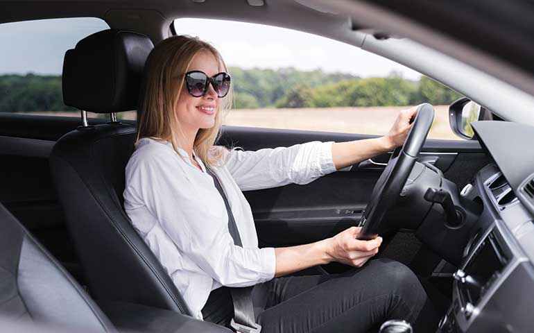 زنان بهتر رانندگی می کنند یا مردان؟ زنان بهتر رانندگی می کنند یا مردان؟