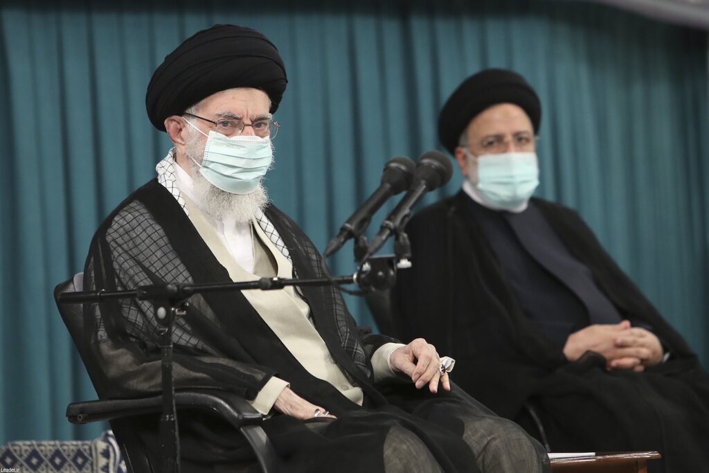 قول اول سالی رییسی به رهبر معظم انقلاب قول اول سالی رییسی به رهبر معظم انقلاب