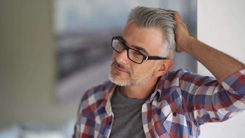 هشدار زناشویی به آقایان بالای ۴۰ سال هشدار زناشویی به آقایان بالای ۴۰ سال