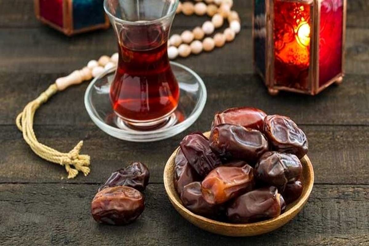 چای جایگزین مناسبی برای آب و برای روزه داران نیست! چای جایگزین مناسبی برای آب و برای روزه داران نیست!