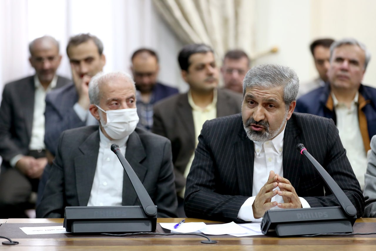 واکنش ها به اظهارات استاد پایتونی ادامه دارد / به ماجرای پایتون بخندیم یا از آن بترسیم؟! واکنش ها به اظهارات استاد پایتونی ادامه دارد / به ماجرای پایتون بخندیم یا از آن بترسیم؟!
