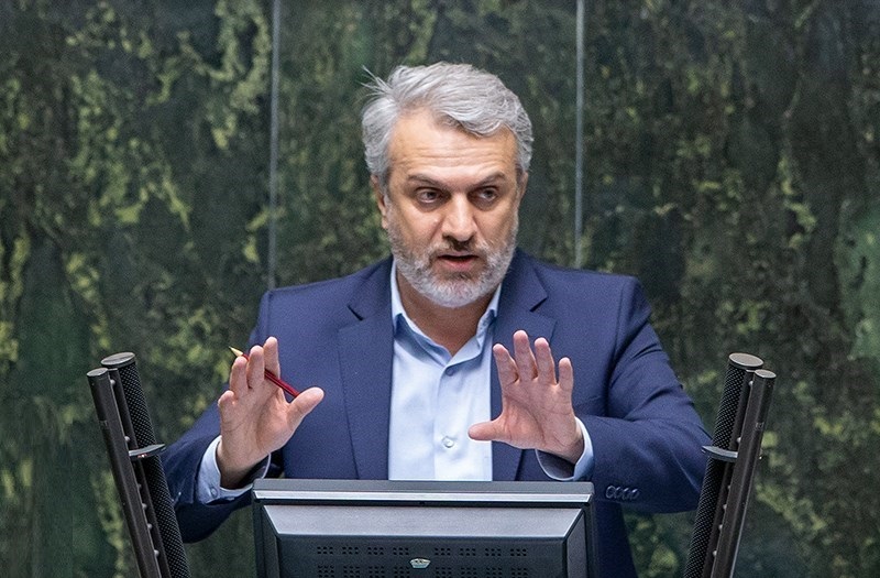 آقای فاطمی امین با شما شوخی می کنند با مردم بازی! / به جای تغییر وزرا، مسیر خود را عوض کنید آقای فاطمی امین با شما شوخی می کنند با مردم بازی! / به جای تغییر وزرا، مسیر خود را عوض کنید