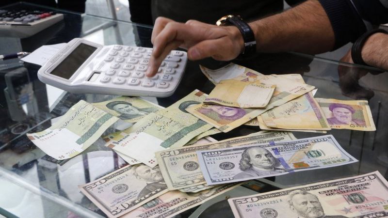 مروری بر بحران های ارزی ۳۰ سال اخیر ایران / چند بحران دیگر لازم است تا از اشتباهات درس بگیریم؟ مروری بر بحران های ارزی ۳۰ سال اخیر ایران / چند بحران دیگر لازم است تا از اشتباهات درس بگیریم؟