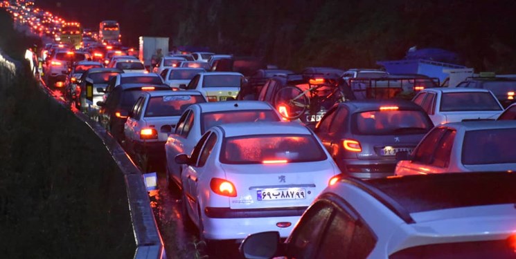 ترافیک فوق سنگین در ورودی های شرقی پایتخت ترافیک فوق سنگین در ورودی های شرقی پایتخت