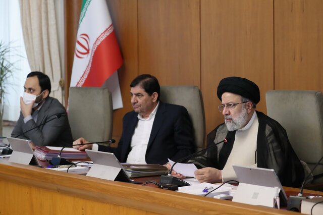 ماموریت جدید رییسی برای مخبر؛ تشکیل کارگروهی برای جلوگیری از تصمیمات تورم زا ماموریت جدید رییسی برای مخبر؛ تشکیل کارگروهی برای جلوگیری از تصمیمات تورم زا