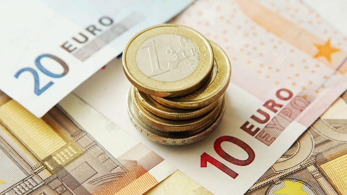 قیمت یورو امروز ۱۳ دی ماه ۱۴۰۲ در بازار قیمت یورو امروز ۱۳ دی ماه ۱۴۰۲ در بازار
