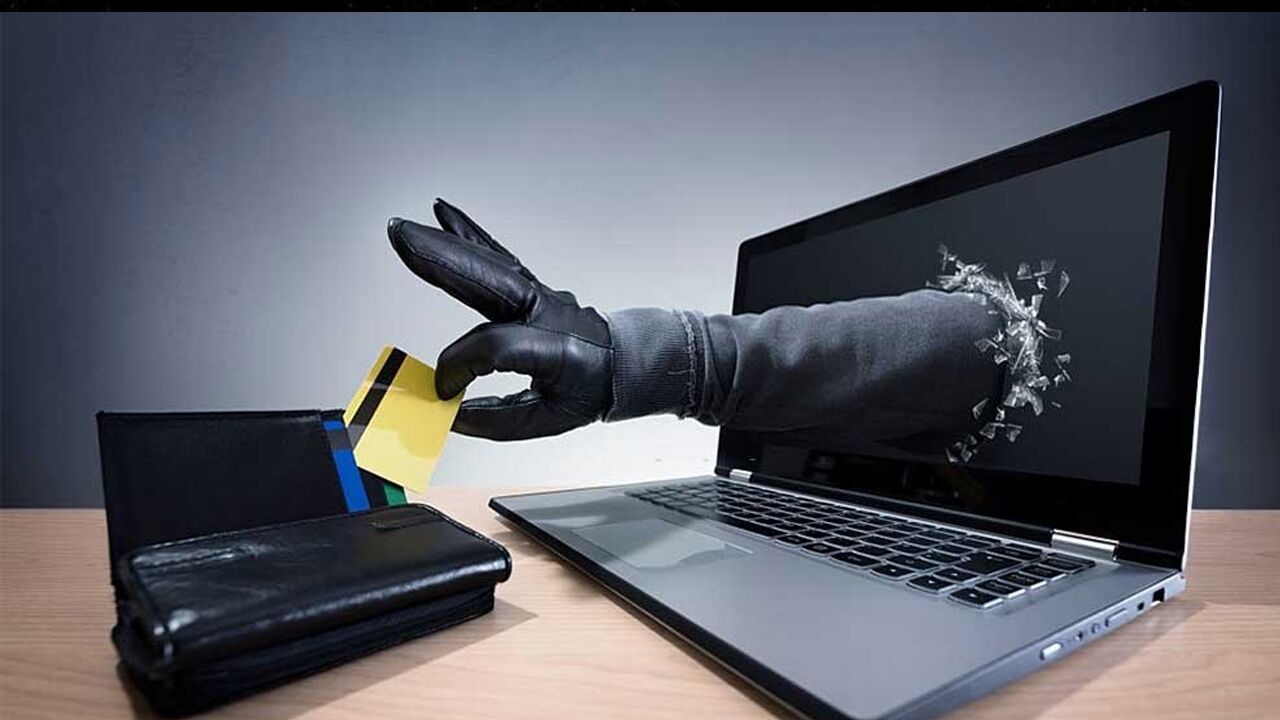 در واکنش به کلاهبرداری اینترنتی چکار کنیم؟ در واکنش به کلاهبرداری اینترنتی چکار کنیم؟