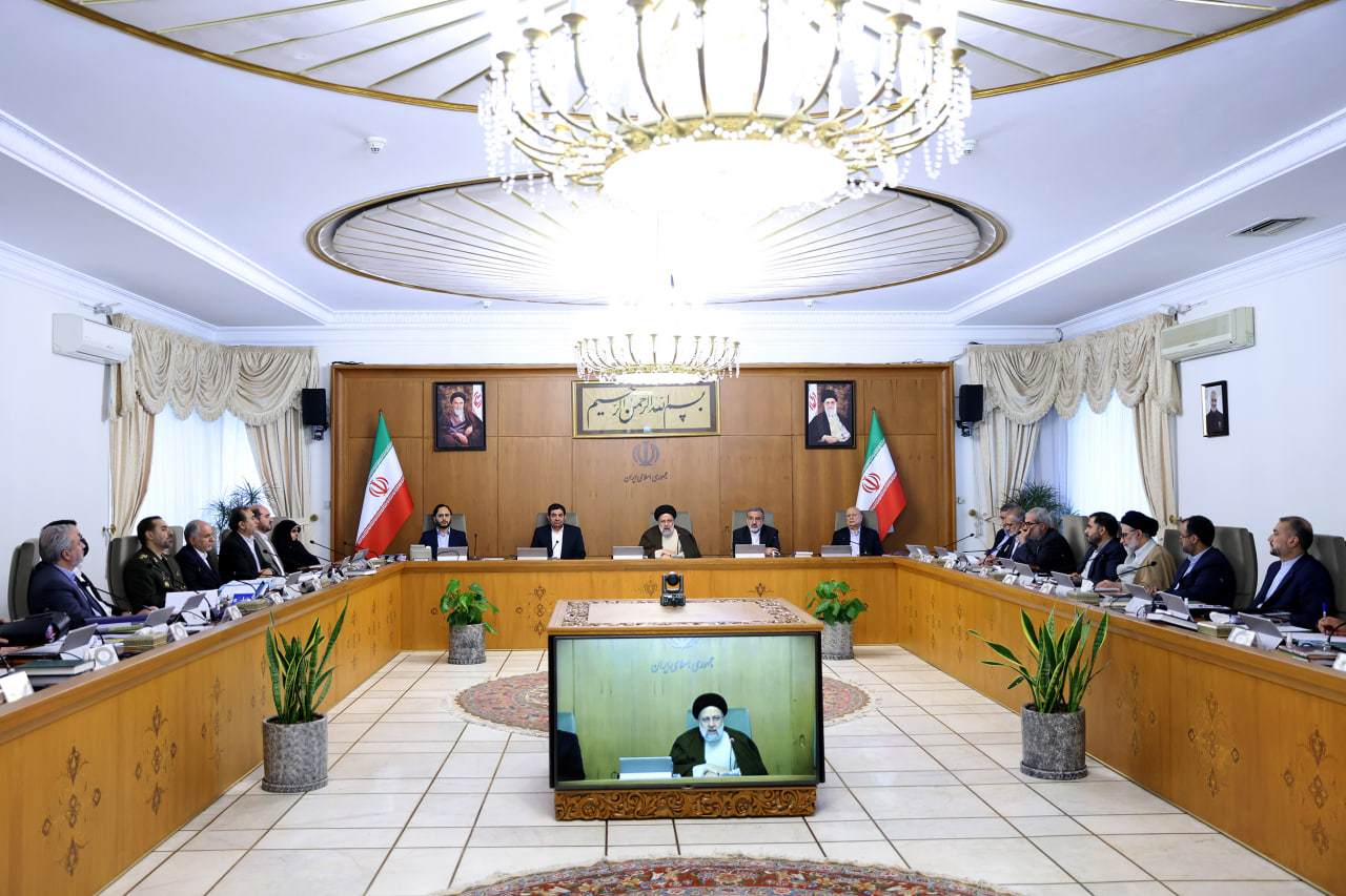 دستور فوری رئیسی در خصوص حادثه تروریستی کرمان دستور فوری رئیسی در خصوص حادثه تروریستی کرمان