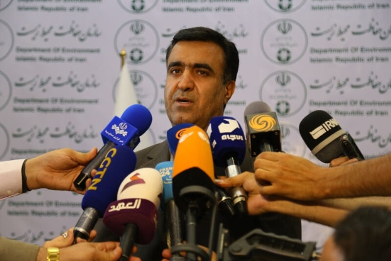 واکنش سازمان محیط زیست به مالچ پاشی در دریاچه ارومیه واکنش سازمان محیط زیست به مالچ پاشی در دریاچه ارومیه