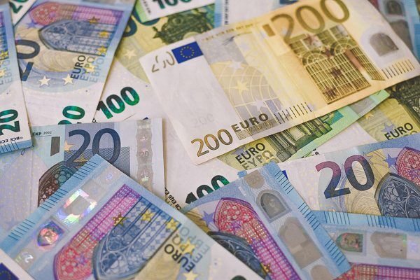 قیمت یورو امروز ۳ دی ماه ۱۴۰۲ در بازار قیمت یورو امروز ۳ دی ماه ۱۴۰۲ در بازار