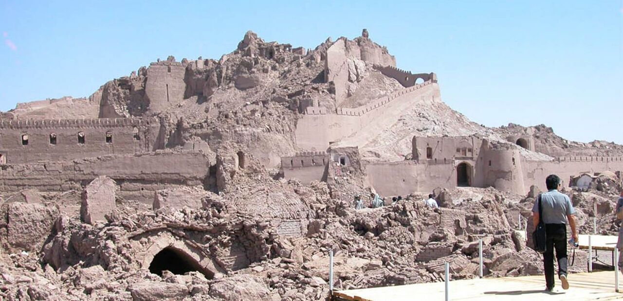 تصویری از زلزله بم که جهانی شد + عکس تصویری از زلزله بم که جهانی شد + عکس