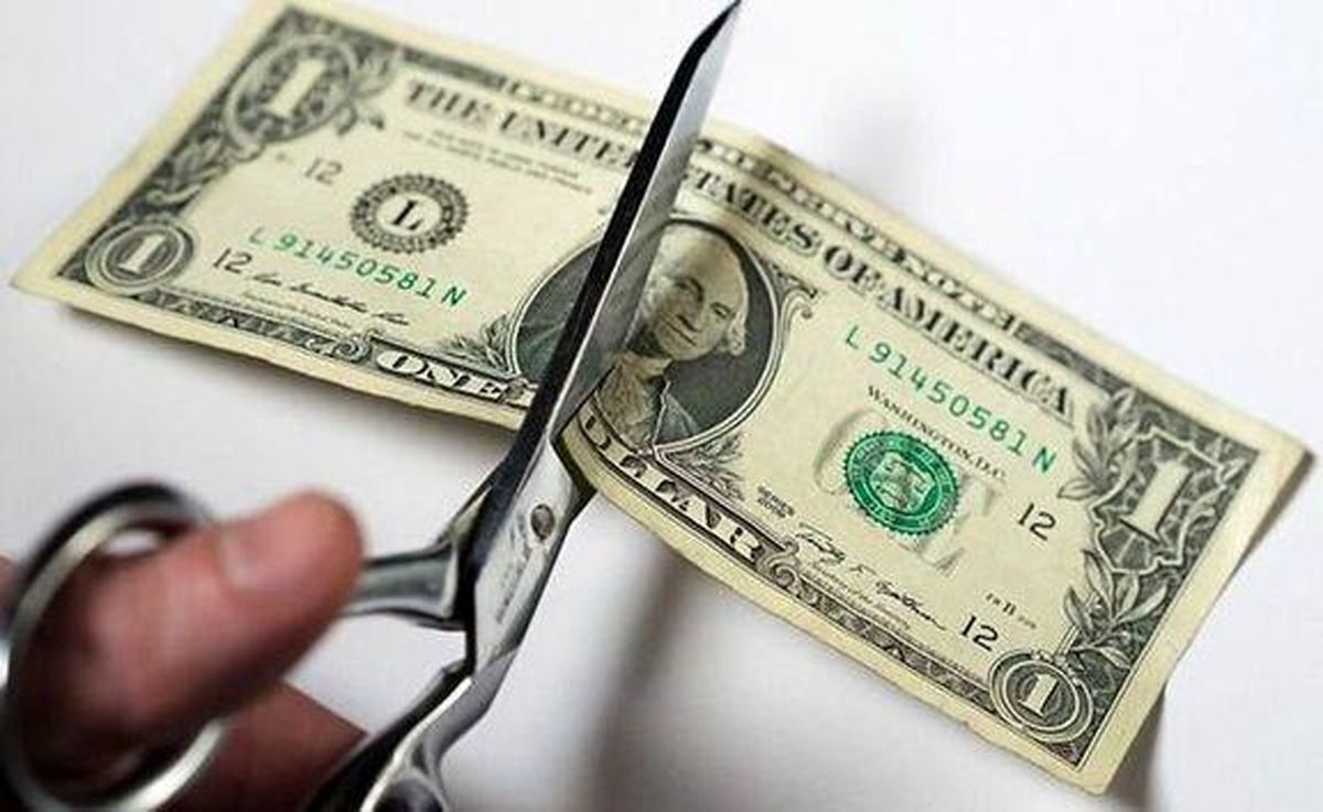 این کشور اروپایی هم با دلار خداحافظی میکند این کشور اروپایی هم با دلار خداحافظی میکند