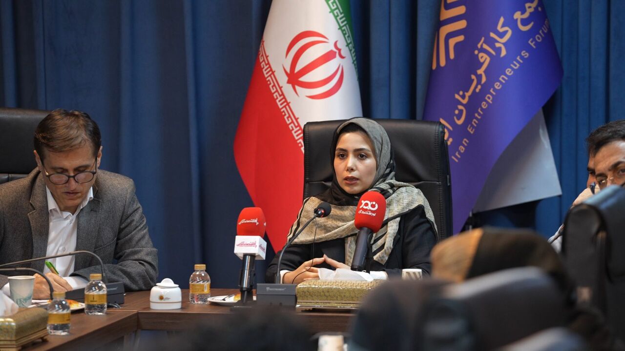 برگزاری نشست معرفی کتاب «در دفاع از تضمین شغل»/ کاهش درآمد طبقه متوسط آمریکا برگزاری نشست معرفی کتاب «در دفاع از تضمین شغل»/ کاهش درآمد طبقه متوسط آمریکا