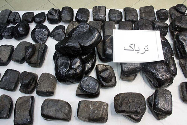 کشف ۴۰۰ تن مواد مخدر در کشور کشف ۴۰۰ تن مواد مخدر در کشور