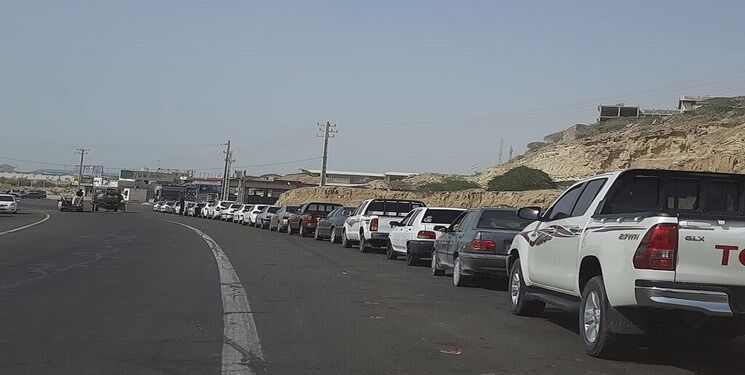 هرمزگانیها چشم انتظار رفع معضل بنزین هرمزگانیها چشم انتظار رفع معضل بنزین
