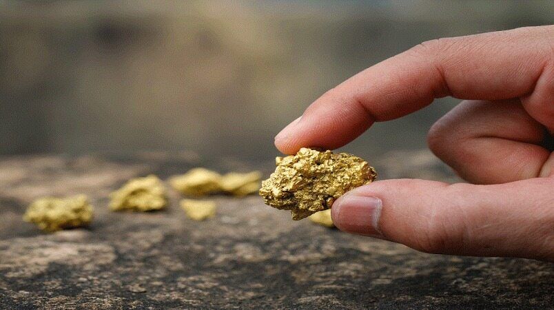 روش عجیب استخراج طلا در افغانستان + فیلم روش عجیب استخراج طلا در افغانستان + فیلم
