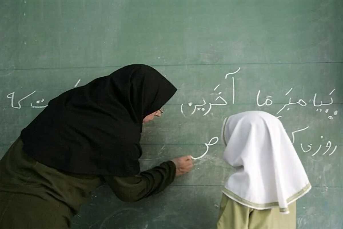روشهای عجیبِ تامین معلم برای کلاسهای درس روشهای عجیبِ تامین معلم برای کلاسهای درس
