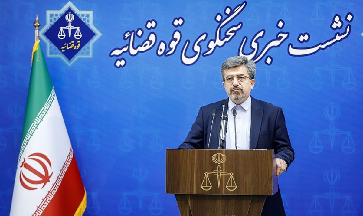 تتلو در زندان است تتلو در زندان است