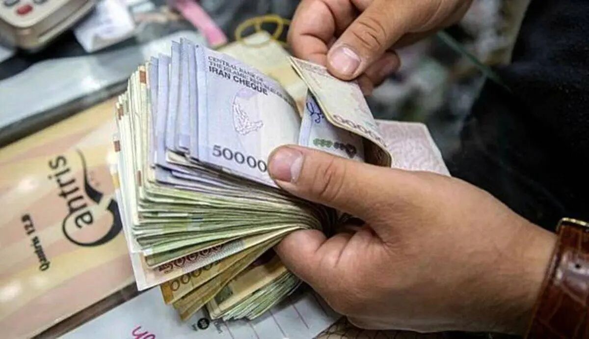 خبر فوری درباره عیدی کارمندان خبر فوری درباره عیدی کارمندان