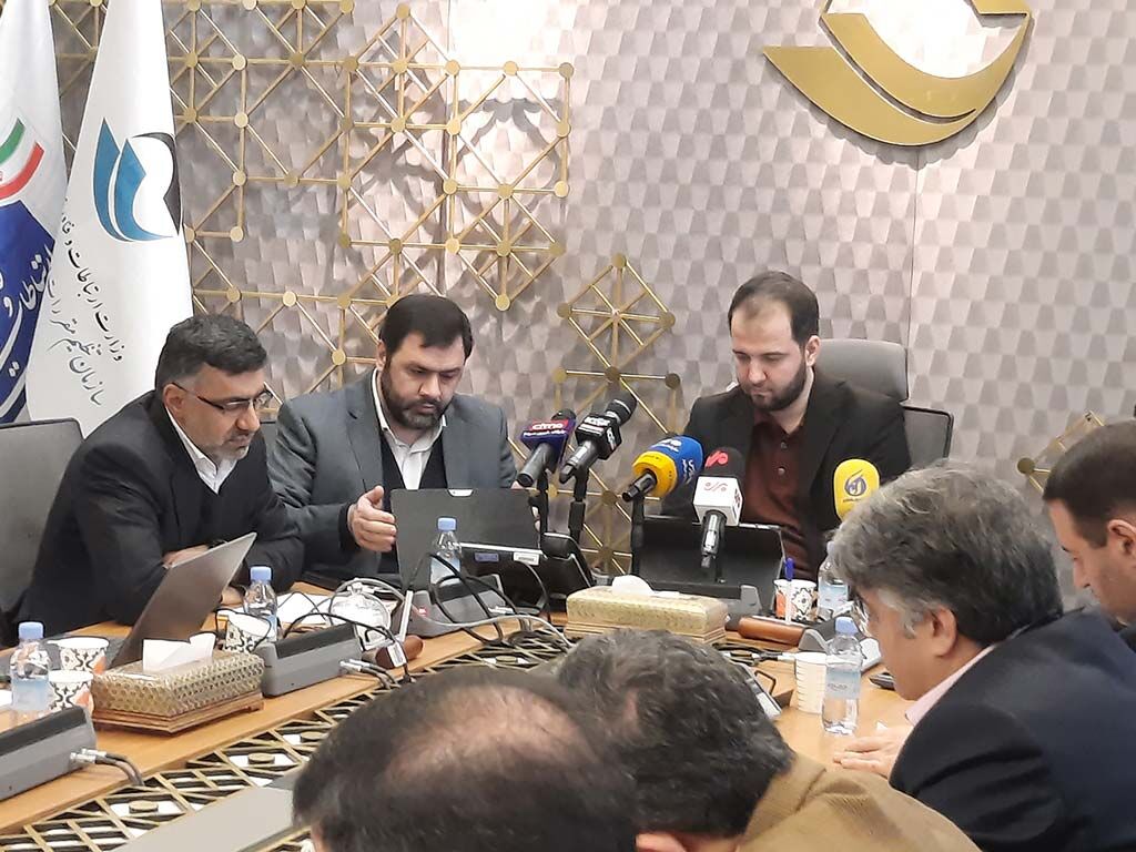 مدیرعامل ایرانسل: بهبود کیفیت شبکه نیازمند سرمایهگذاری جدی است مدیرعامل ایرانسل: بهبود کیفیت شبکه نیازمند سرمایهگذاری جدی است