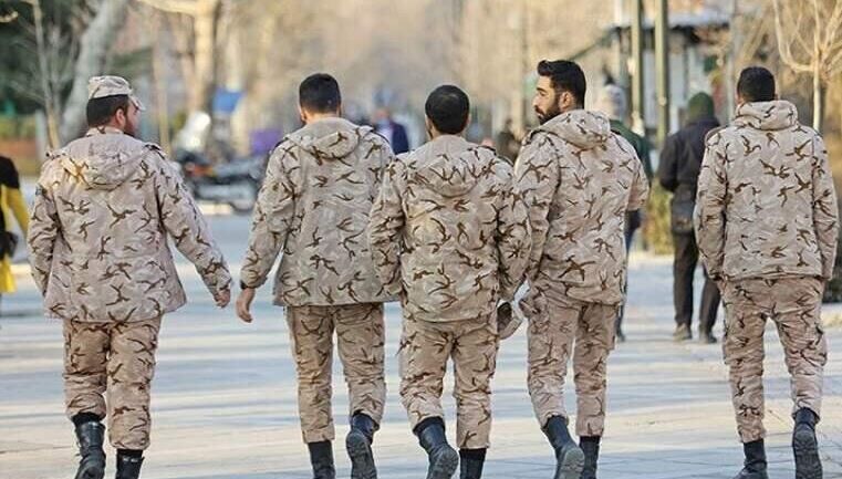 مصوبه مهم مجلس / این سربازان ۳ میلیون بیشتر حقوق میگیرند مصوبه مهم مجلس / این سربازان ۳ میلیون بیشتر حقوق میگیرند