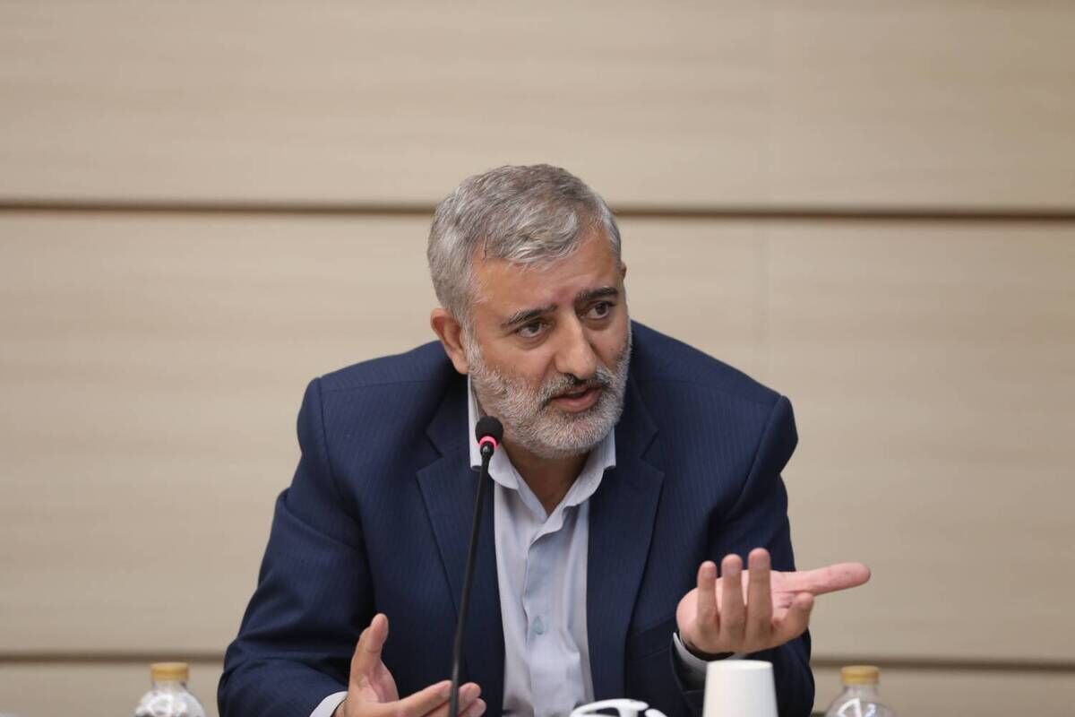 نماینده لاهیجان: برنج سال گذشته در انبارها باقی مانده است، اما واردات انجام میشود نماینده لاهیجان: برنج سال گذشته در انبارها باقی مانده است، اما واردات انجام میشود