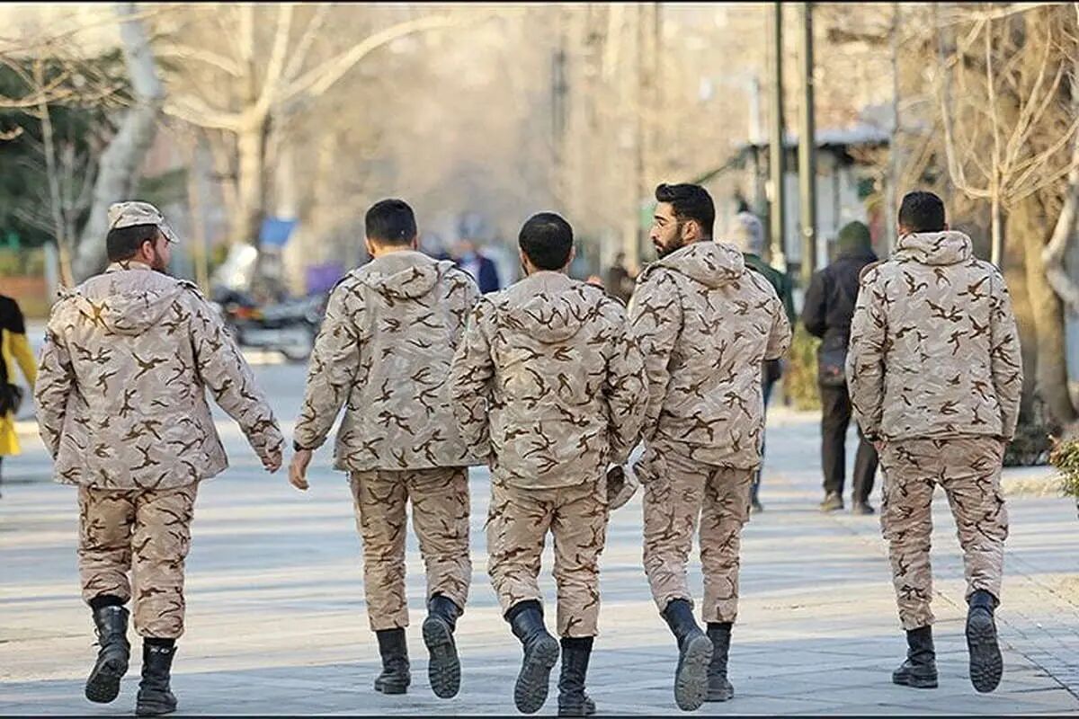 این سربازان ۶ میلیون تومان حقوق میگیرند این سربازان ۶ میلیون تومان حقوق میگیرند