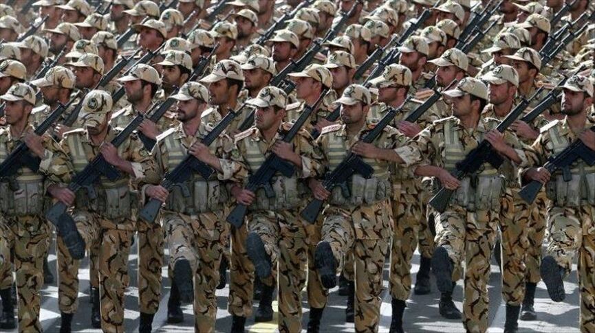 سربازان حتما بخوانند / عیدی و مرخصی ویژه در راه است سربازان حتما بخوانند / عیدی و مرخصی ویژه در راه است